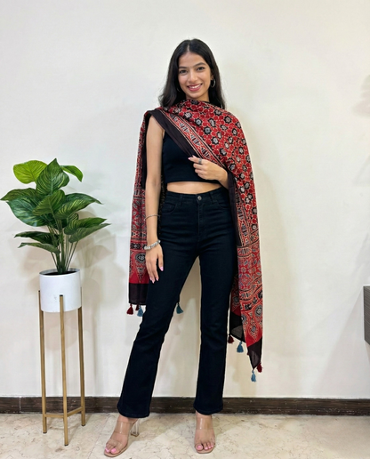 Pratibha Modal Silk Stole