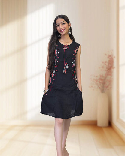 Noor Ajrakh One Piece