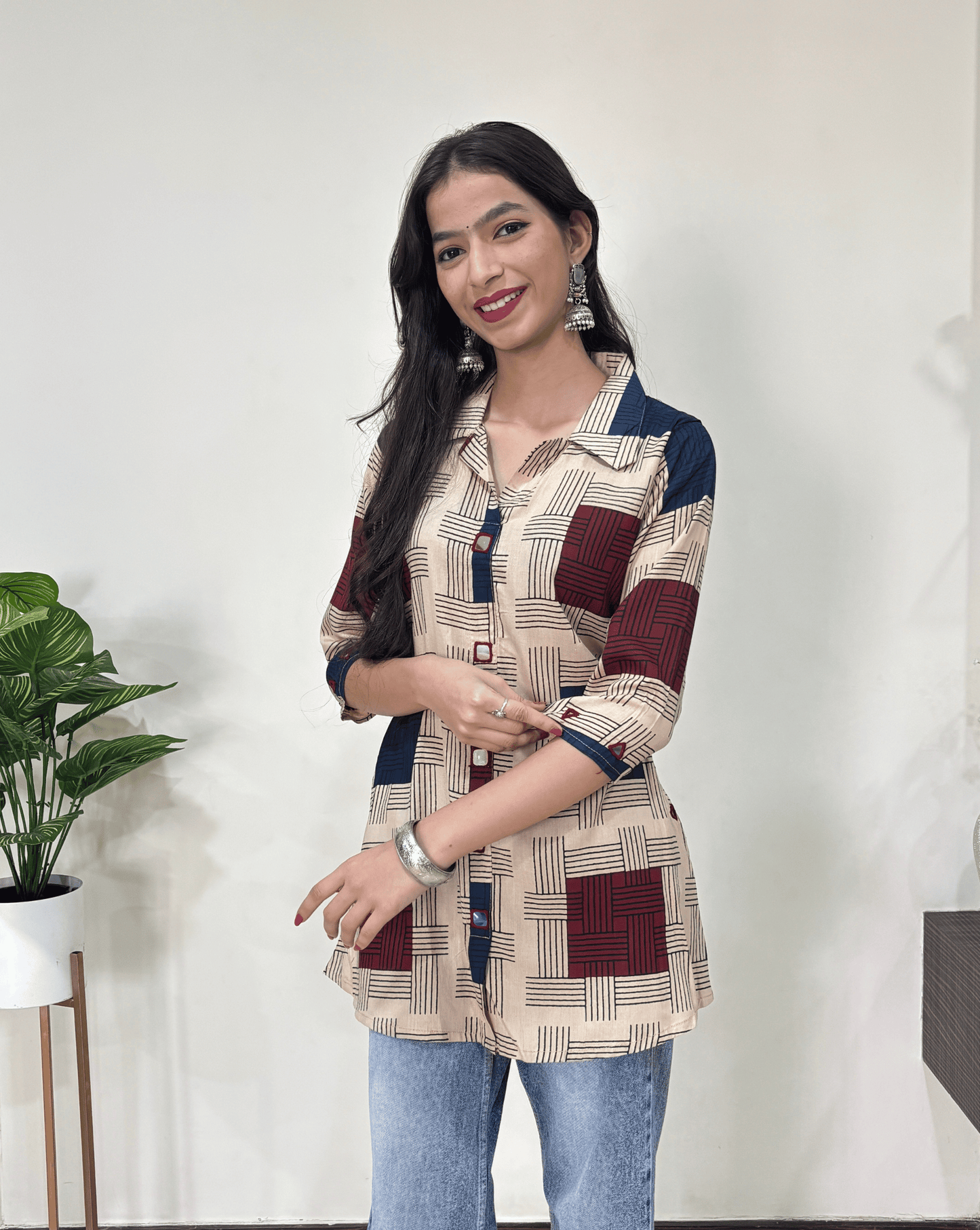 Shriya Ajrakh short kruti