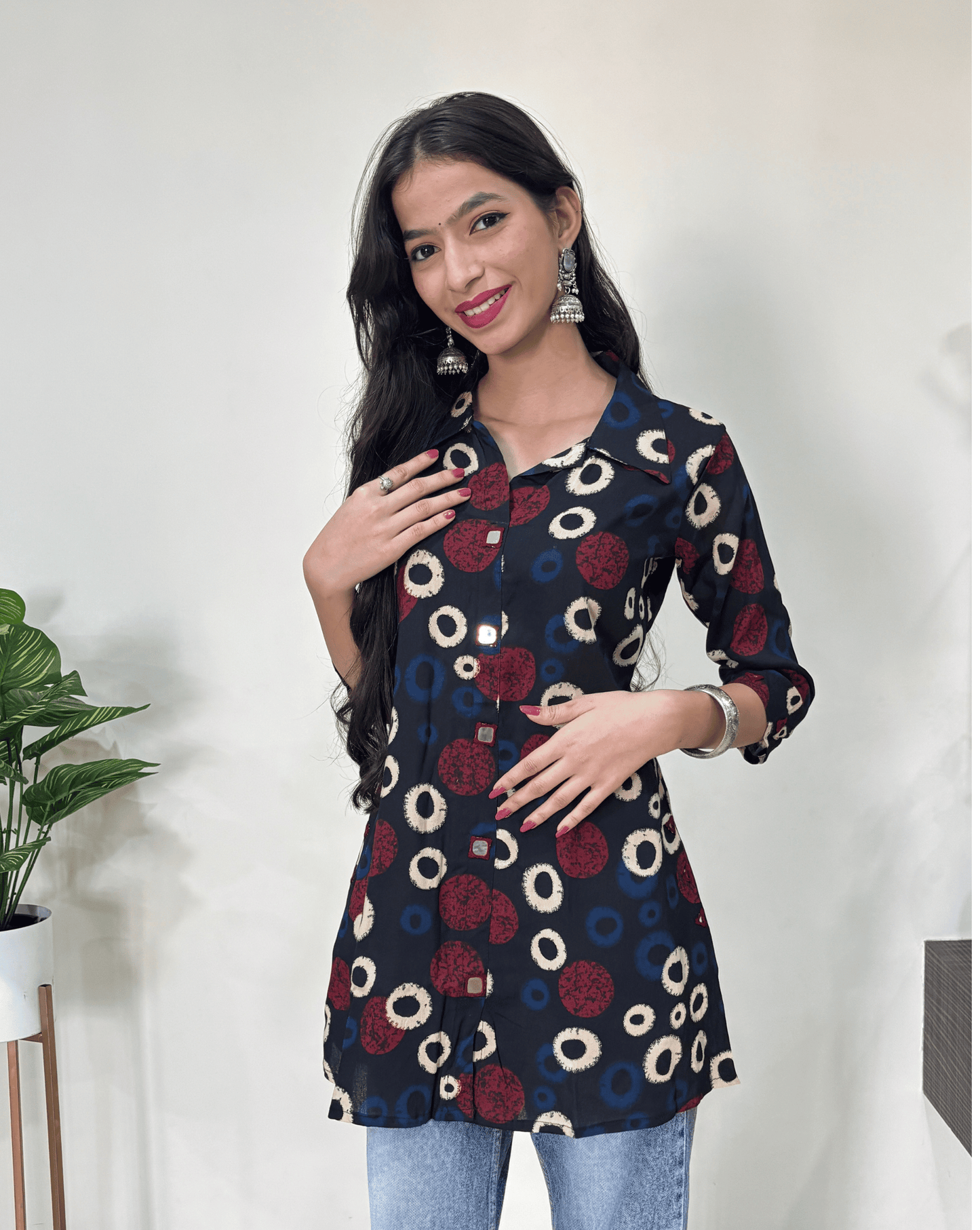 Shriya Ajrakh short kruti