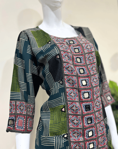 Rashmika Plus Size Ajarkh Short Kurti
