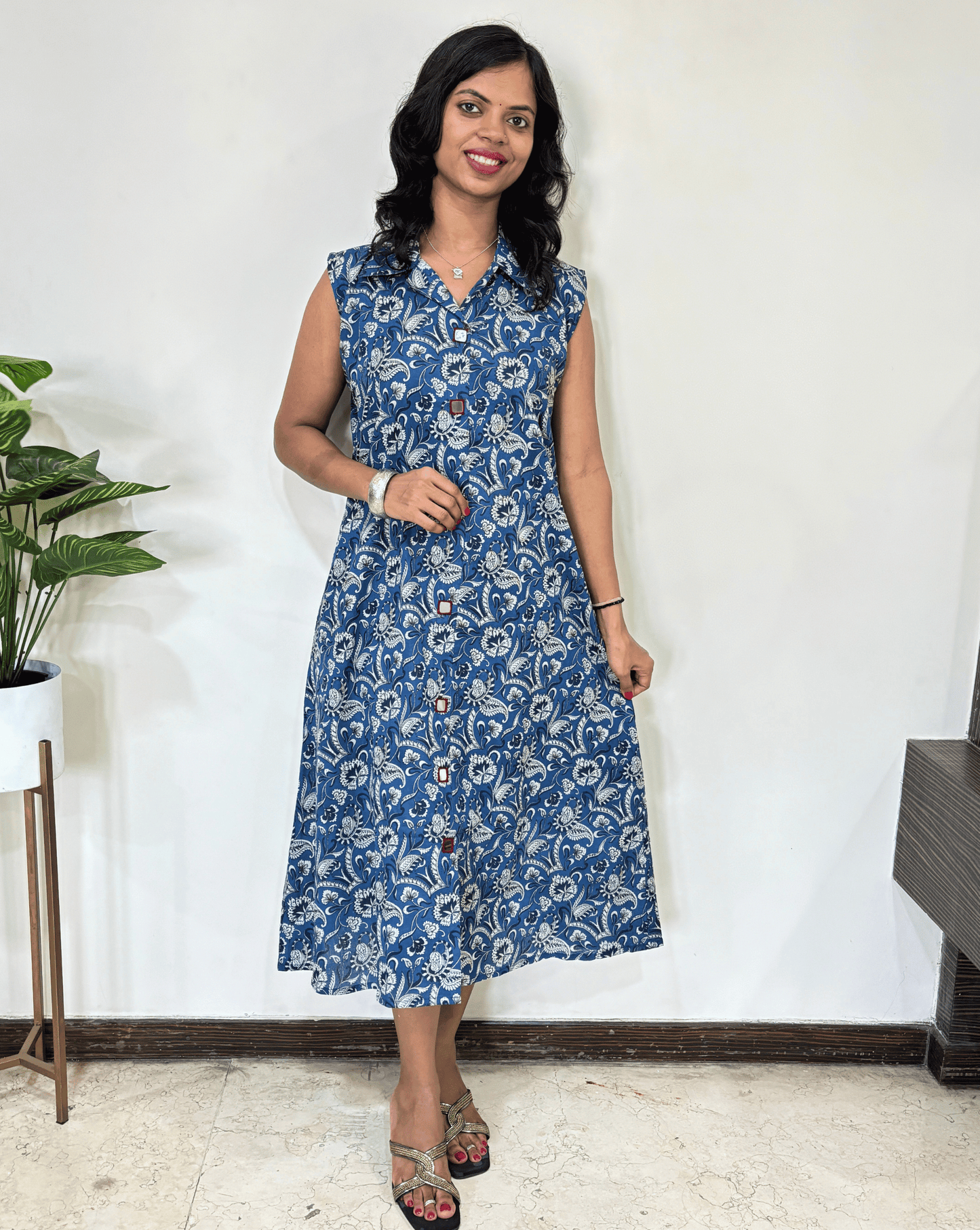 Kiara Floral Sleeveless Long Kurti