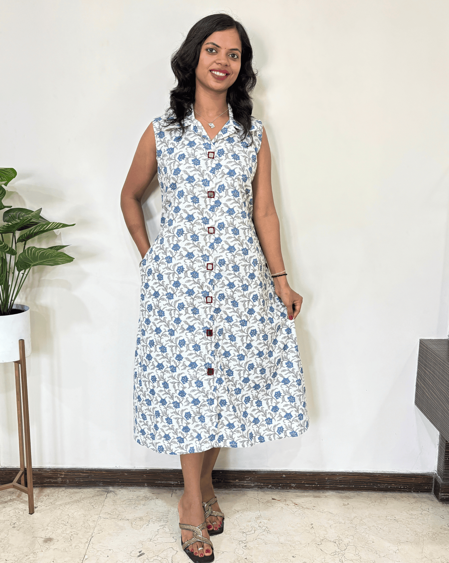 Kiara Floral Sleeveless Long Kurti