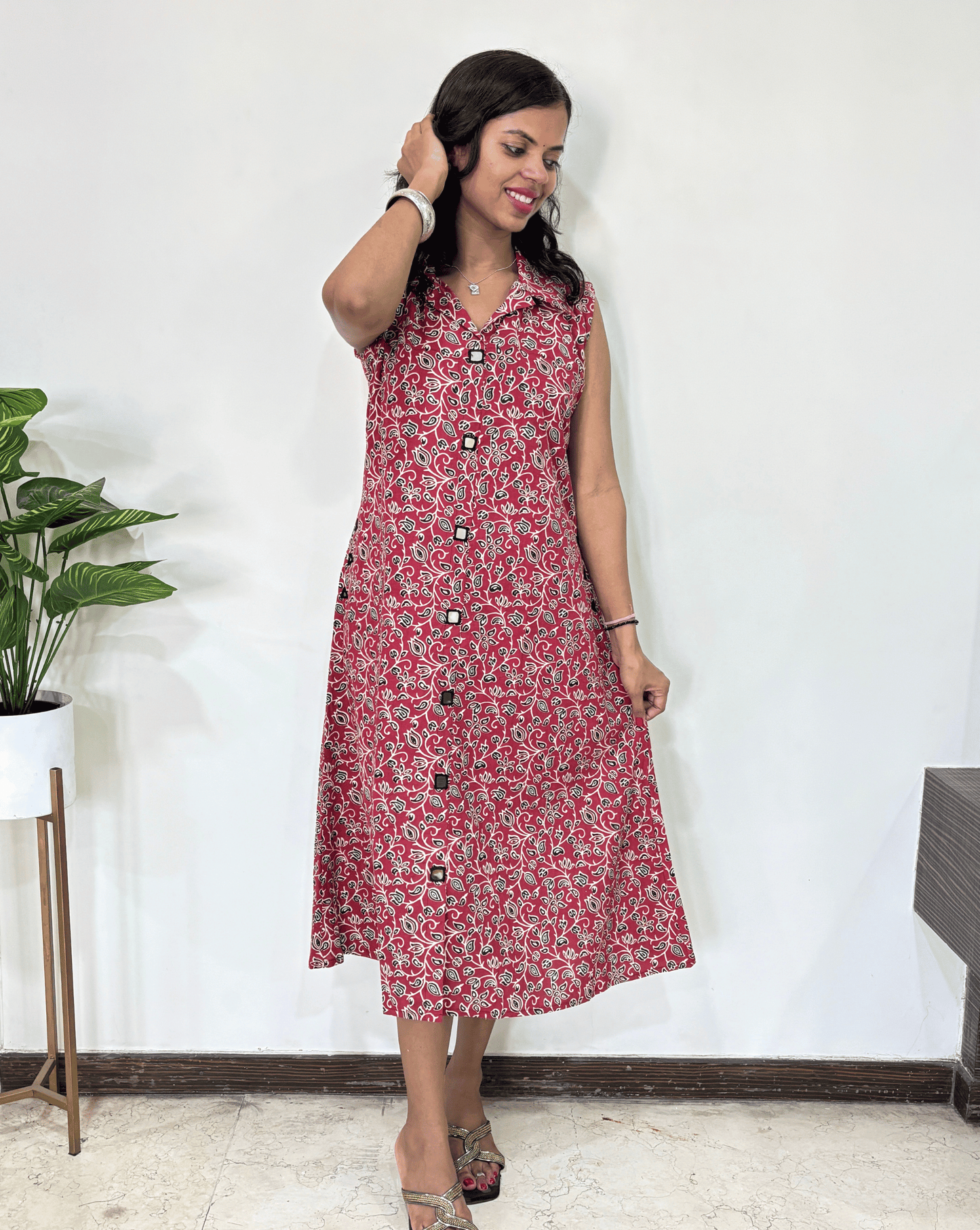 Kiara Floral Sleeveless Long Kurti