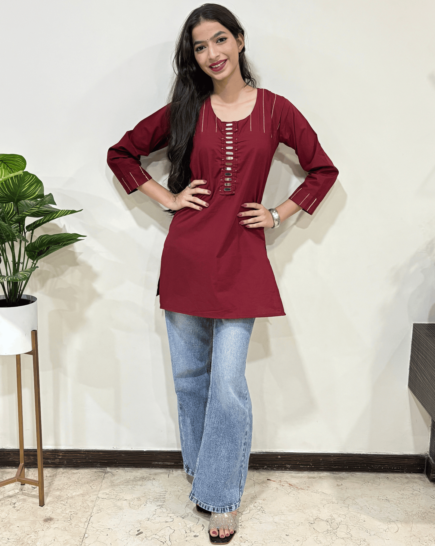 Sanaya Plain Dabu Short Kurti