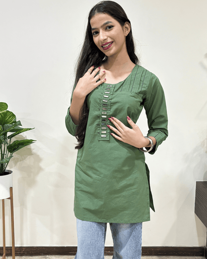 Sanaya Plain Dabu Short Kurti