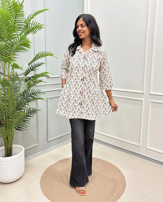 Aarna Warli A-line Cotton Short Kurti