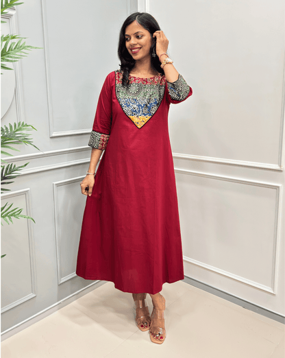 Tapsi Mashru Panel Ajrakh Kurti