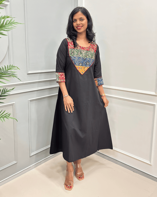Tapsi Mashru Panel Ajrakh Kurti